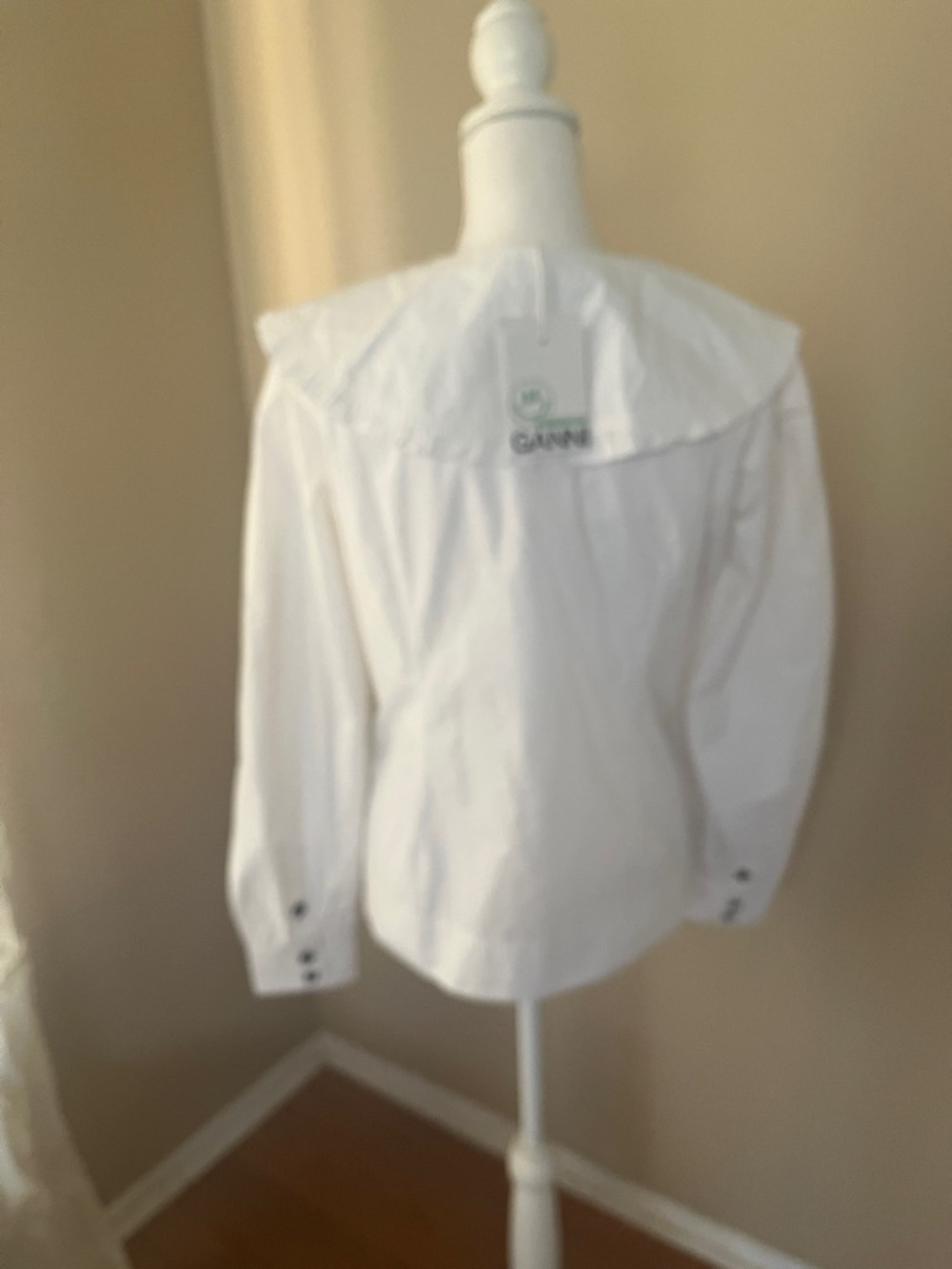 NEW GANNI cotton poplin fitted shirt in white - Picture 7 of 7